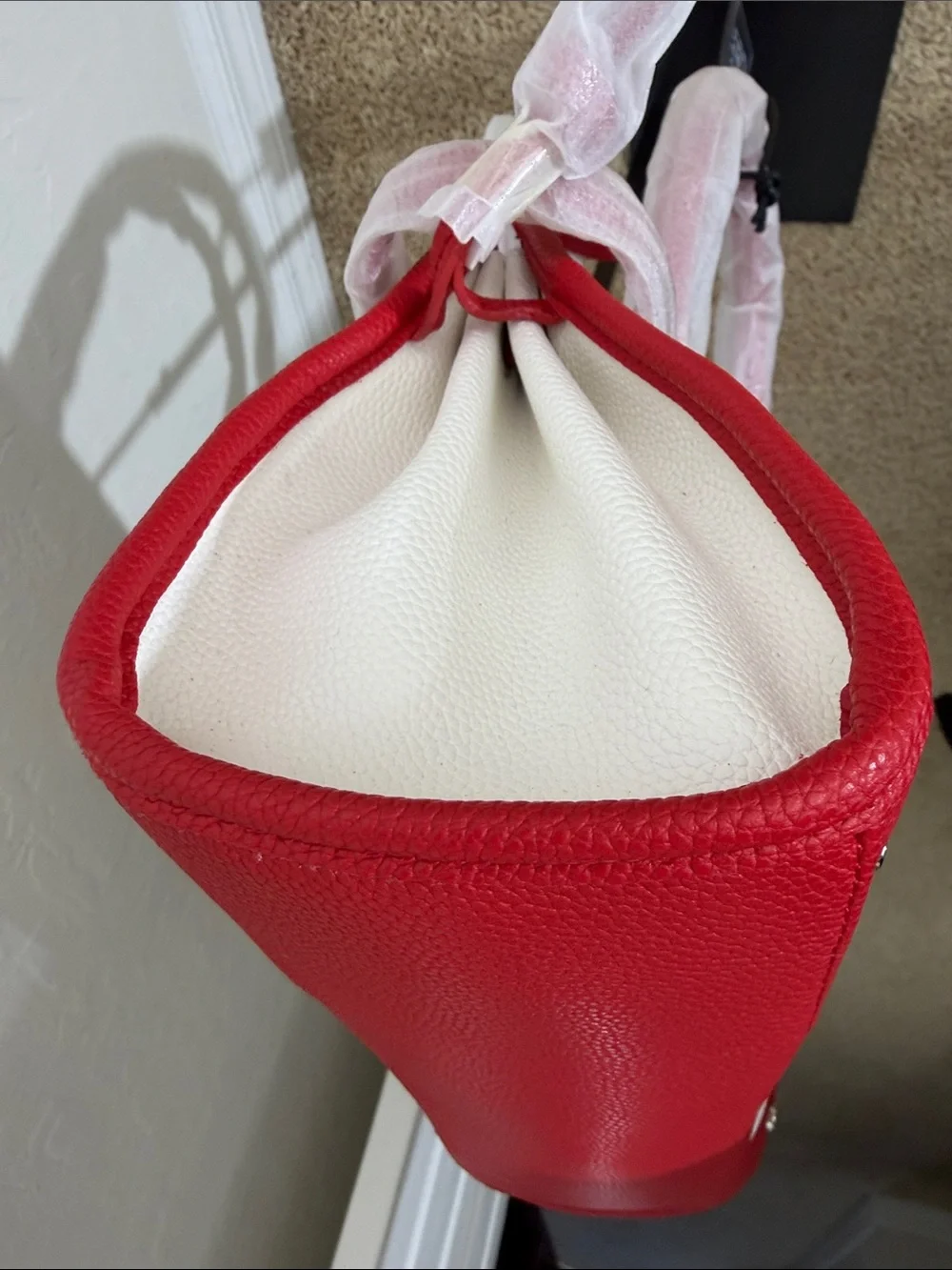 Von Dutch NWT Classic Two-Tone Vegan Leather Bowling Bag Satchel White Red